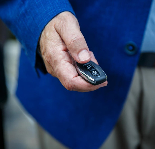 ATTO電動代步車SPORT升級版附有獨立的配對電子遙控鎖